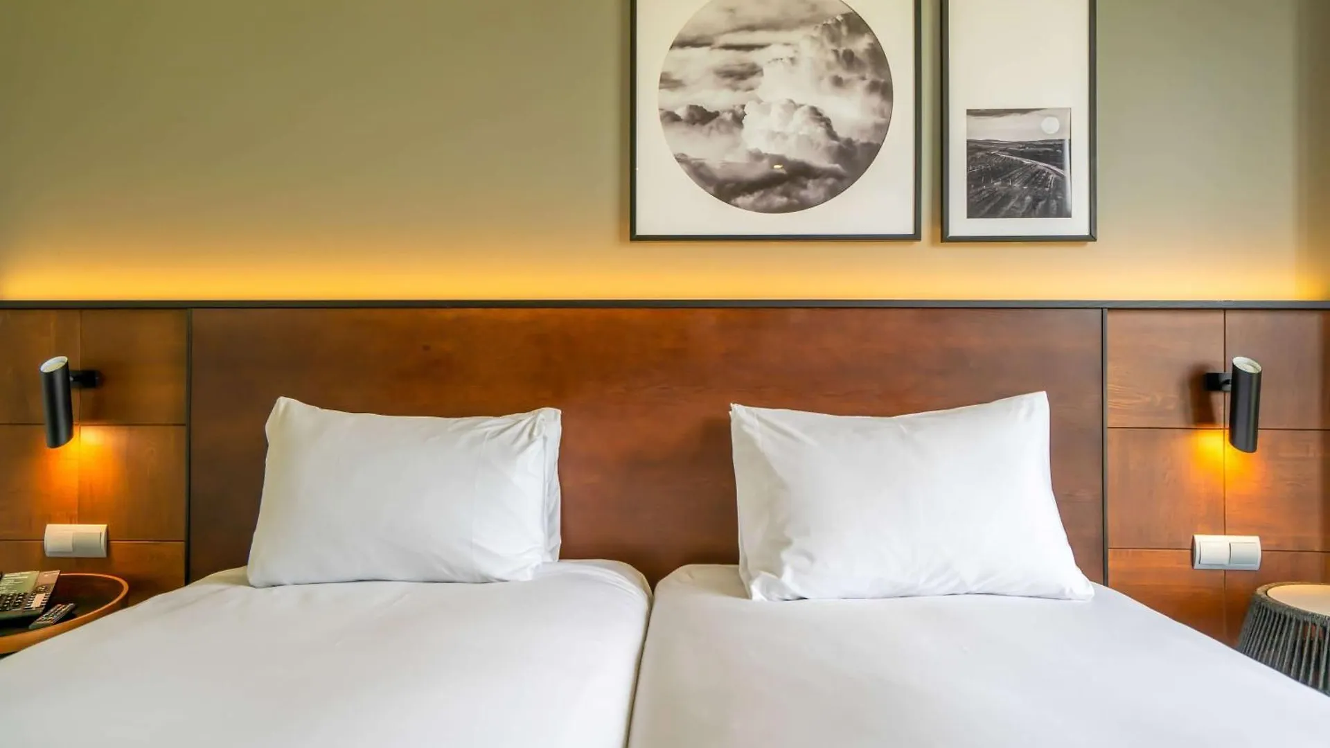Hotel Dolce By Wyndham Barcelona Resort Sant Esteve Sesrovires