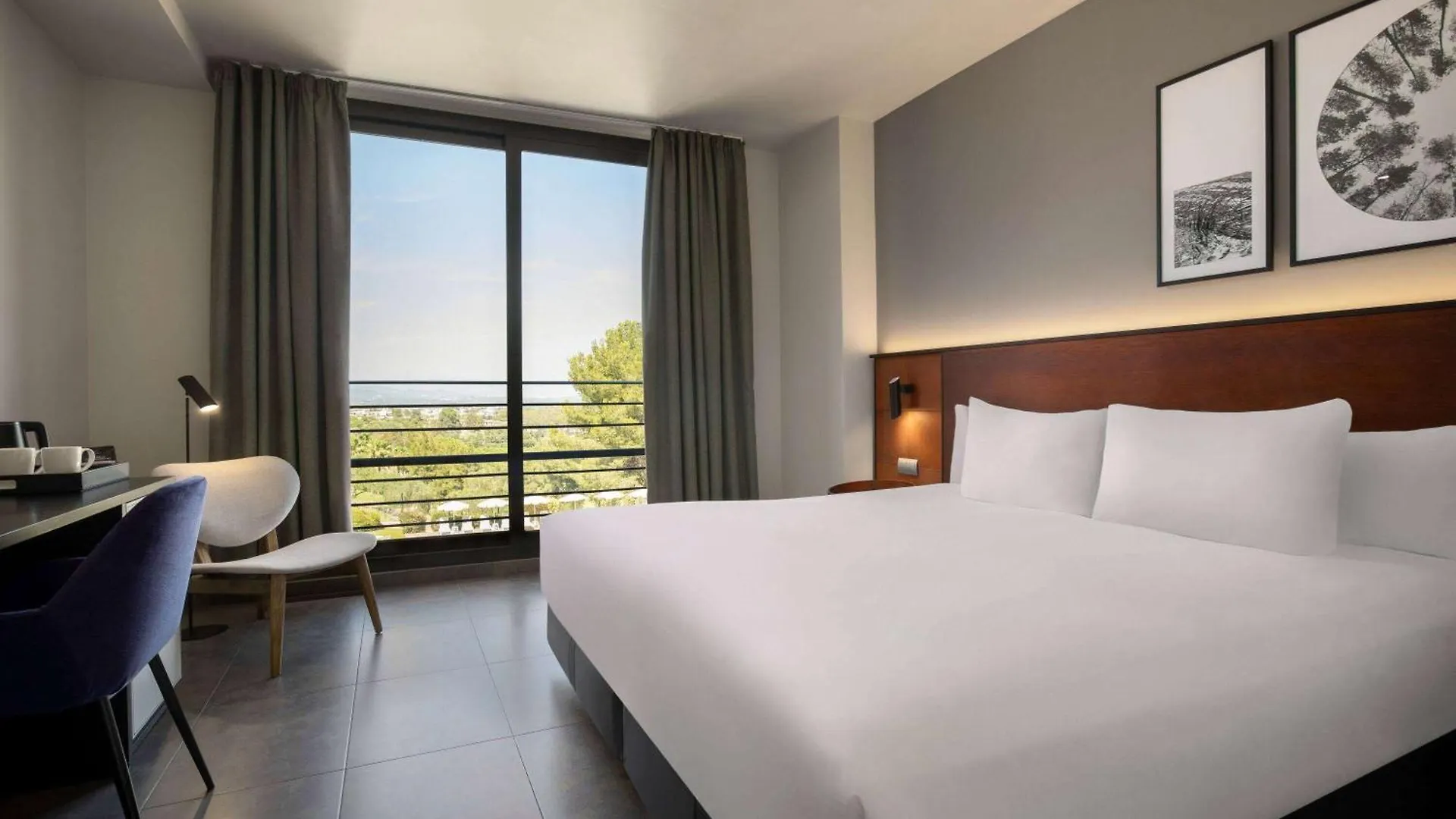 Dolce By Wyndham Barcelona Resort Sant Esteve Sesrovires 4*,